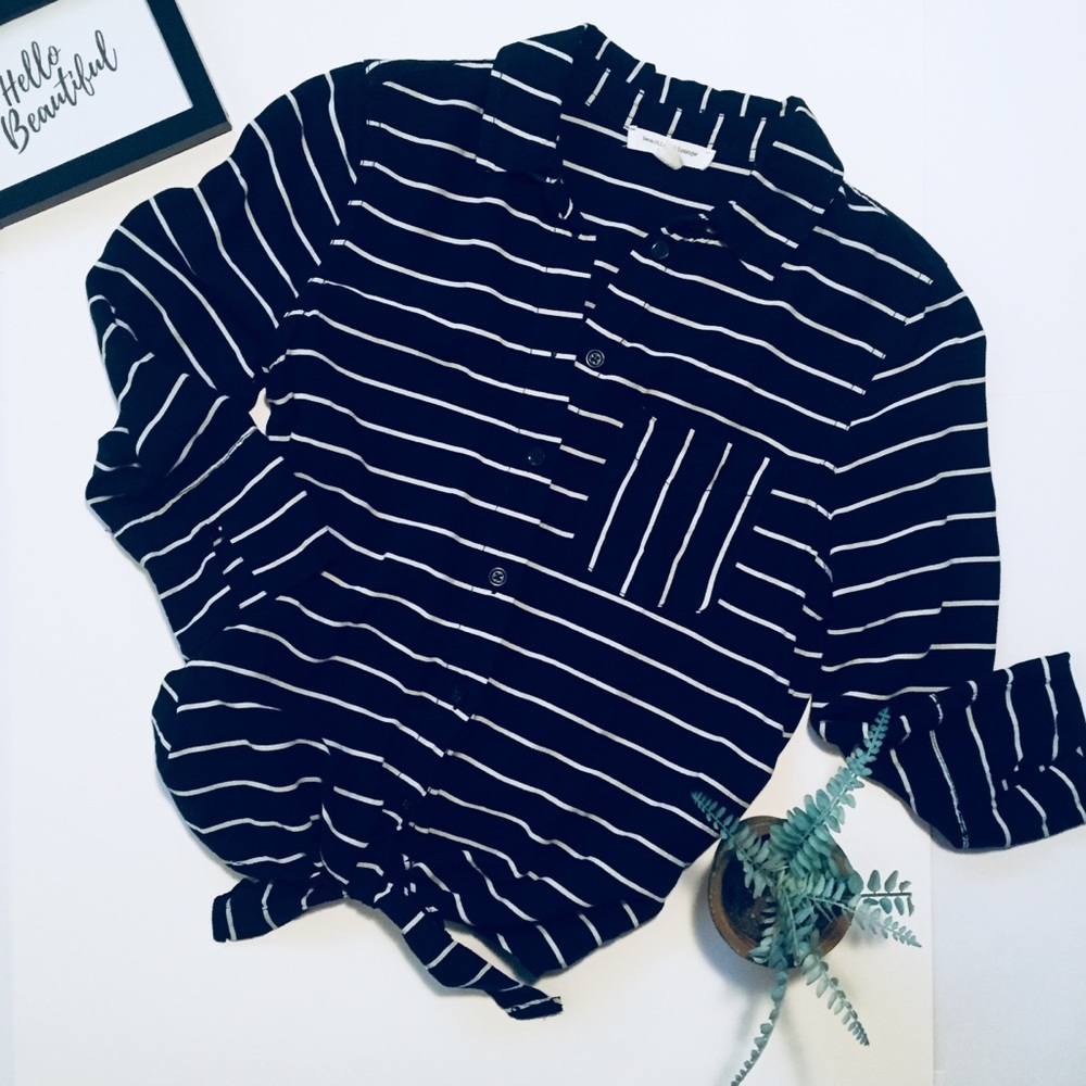 💝 Beach Navy & White Striped Top